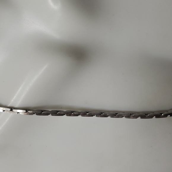 N3417 - Picture 2 of 3